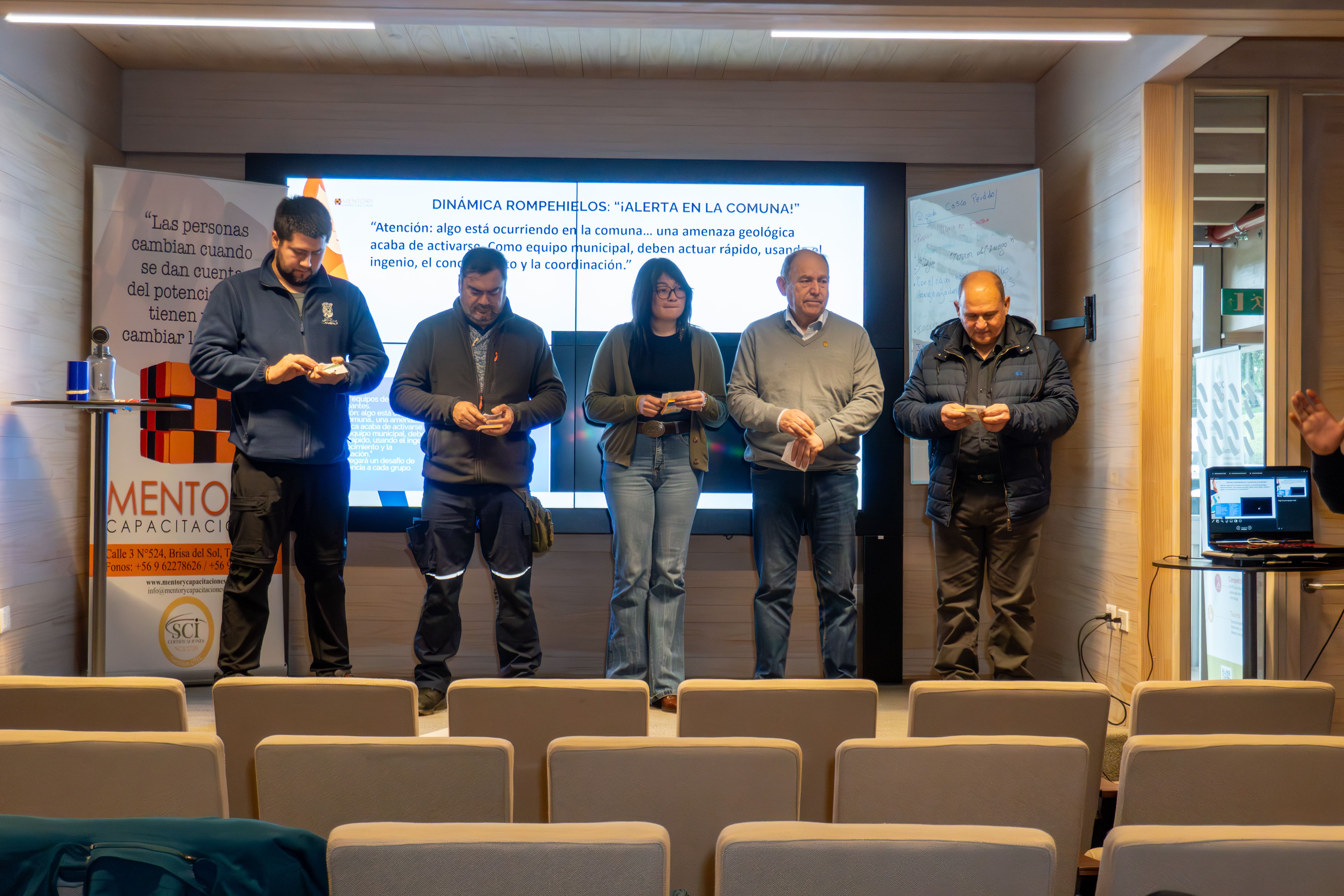 Formación para enfrentar desastres: CMPC capacita a equipos municipales en gestión de emergencias